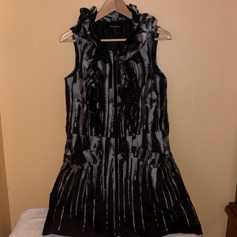 Samuel Dong Black and Gray Artistic Mini Dress